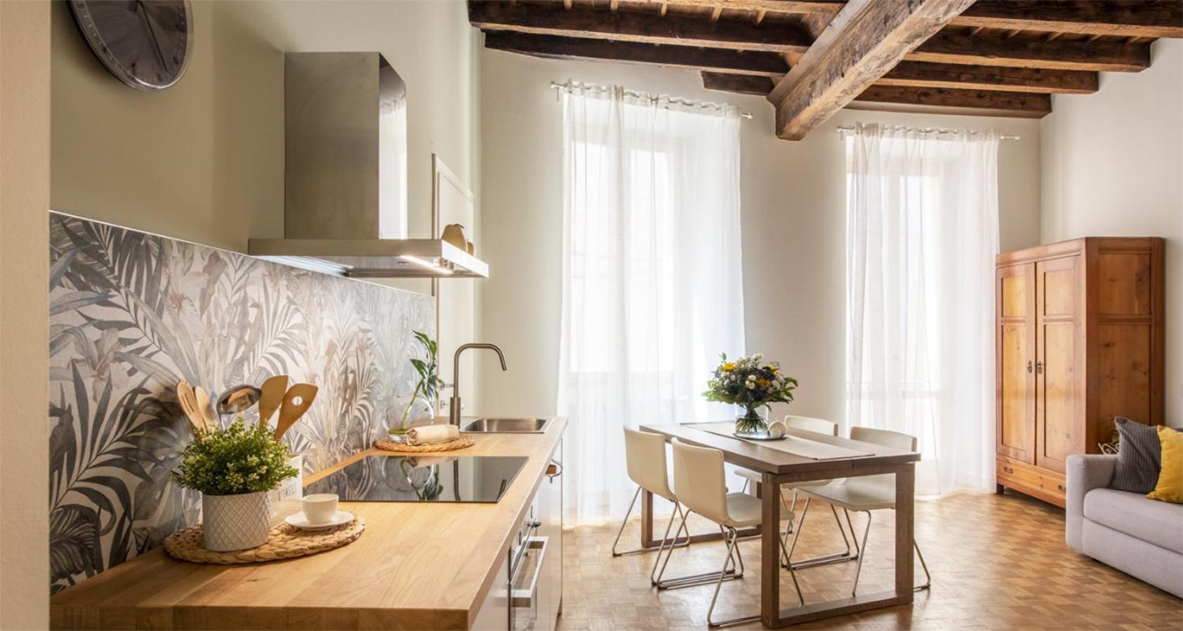 Charming Joivy Flat Next To Duomo Di Como Ngoại thất bức ảnh