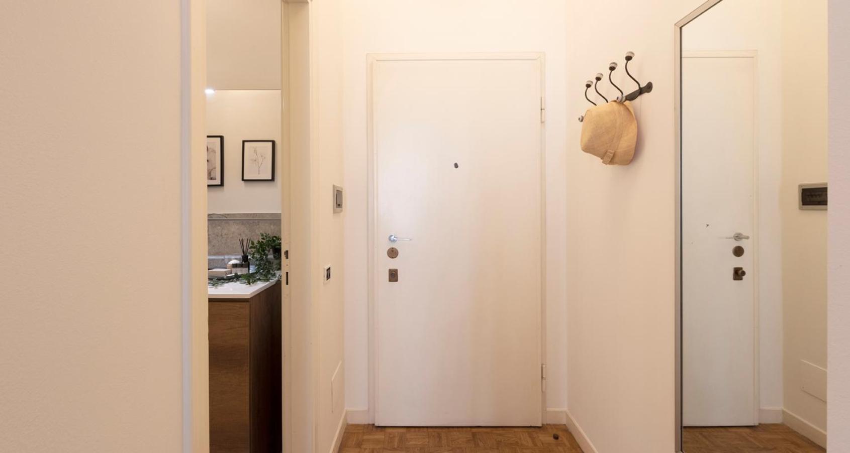 Charming Joivy Flat Next To Duomo Di Como Ngoại thất bức ảnh